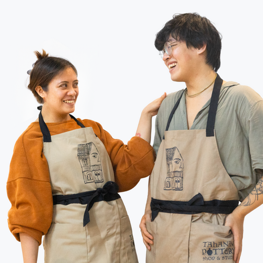 Tahanan Potter’s Apron